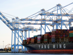 由于 狀病毒的爆發,使美國出口下降了近10%